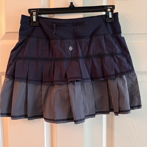 Lululemon Navy Tennis Skirt and Lucky in Love coordinating top. - Picture 4 of 10